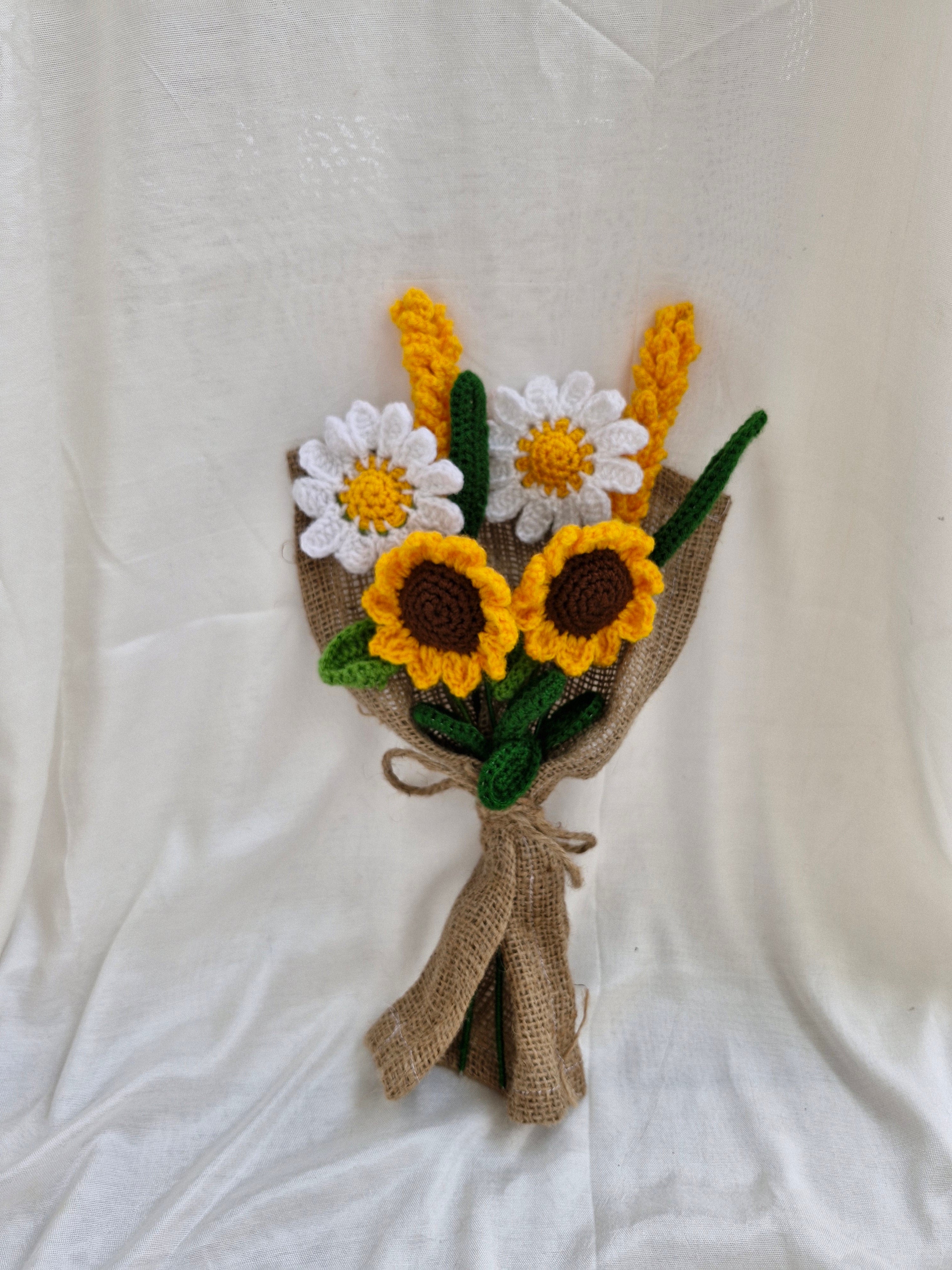 Handmade flower bouquet-Set of 2 Daisy flower, 2 sunflower and 2 yellow lavender