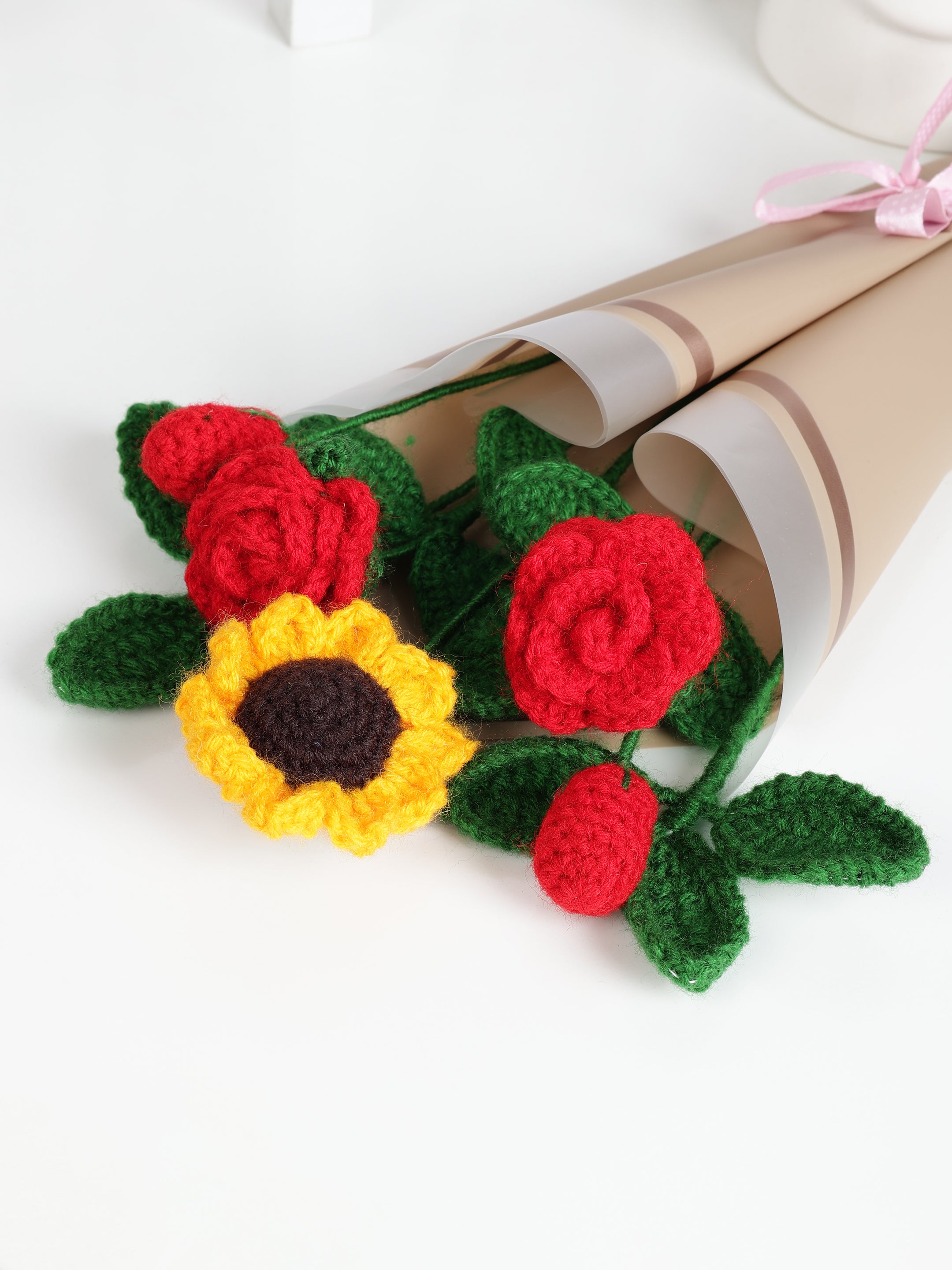 Crochet Handmade Red Rose Mix Bouquet - 7 steam