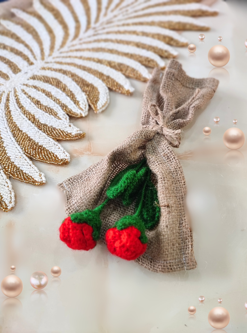 The Majestic Beauty Red Rose Crochet Flower Bouquet (2 steam)