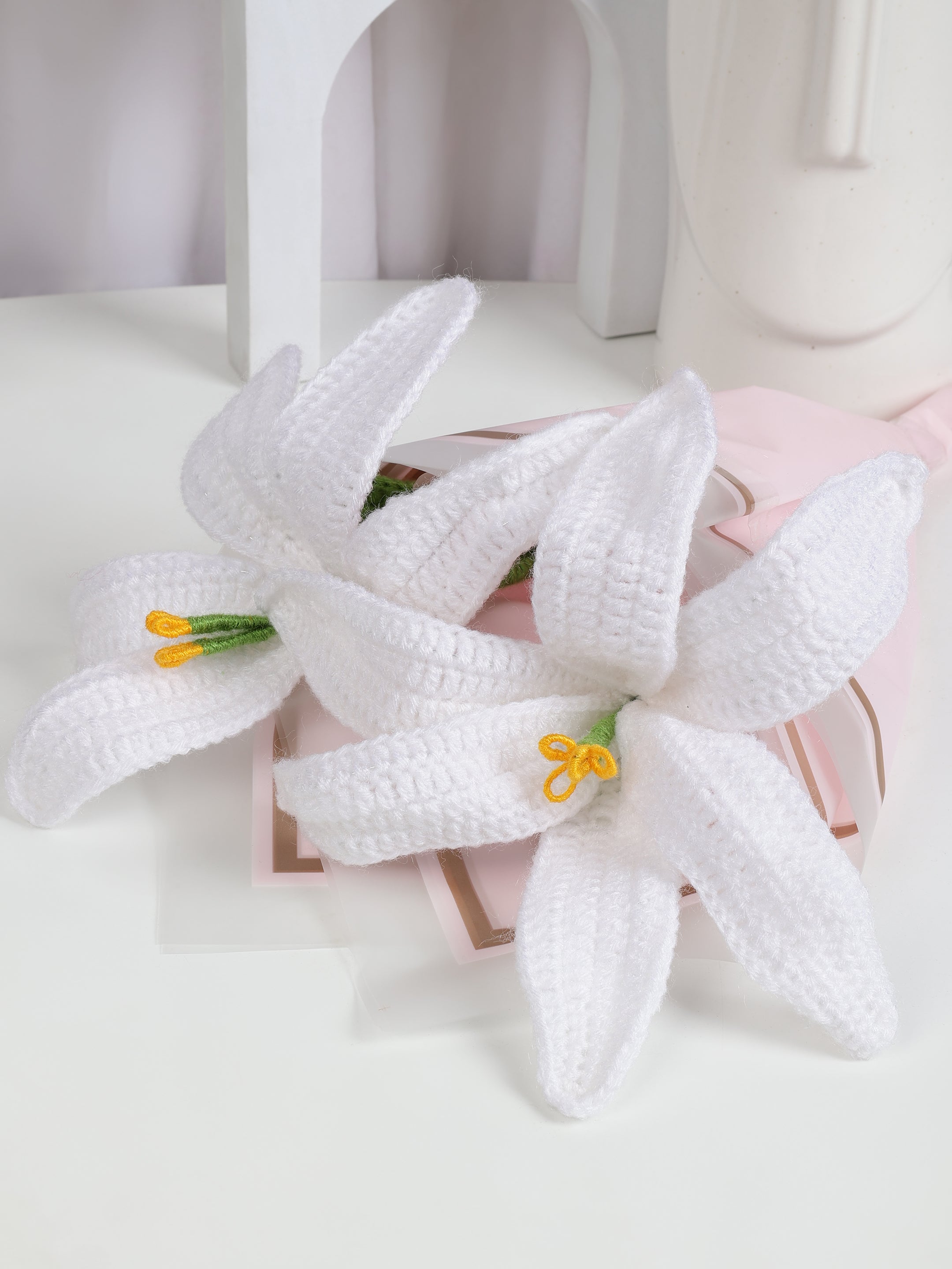 Crochet Handmade Bouquet White Lily- 2 steam