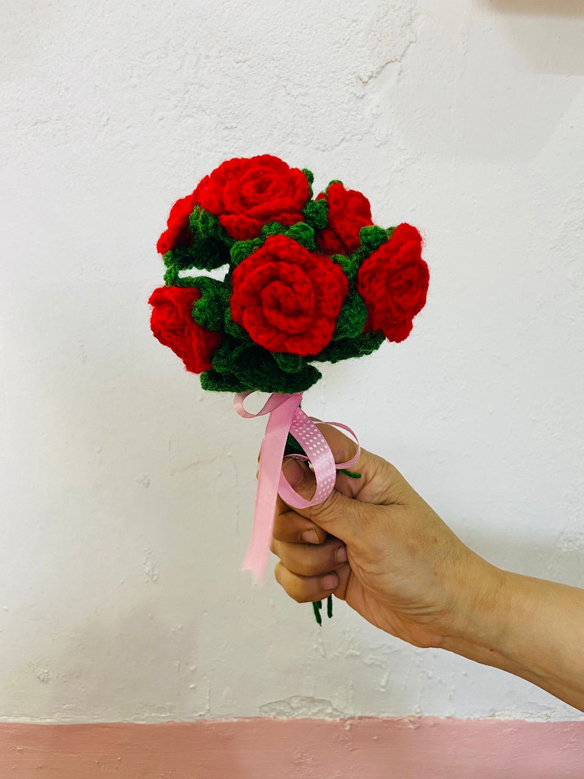 Handmade flower bunch- set of 6 roses