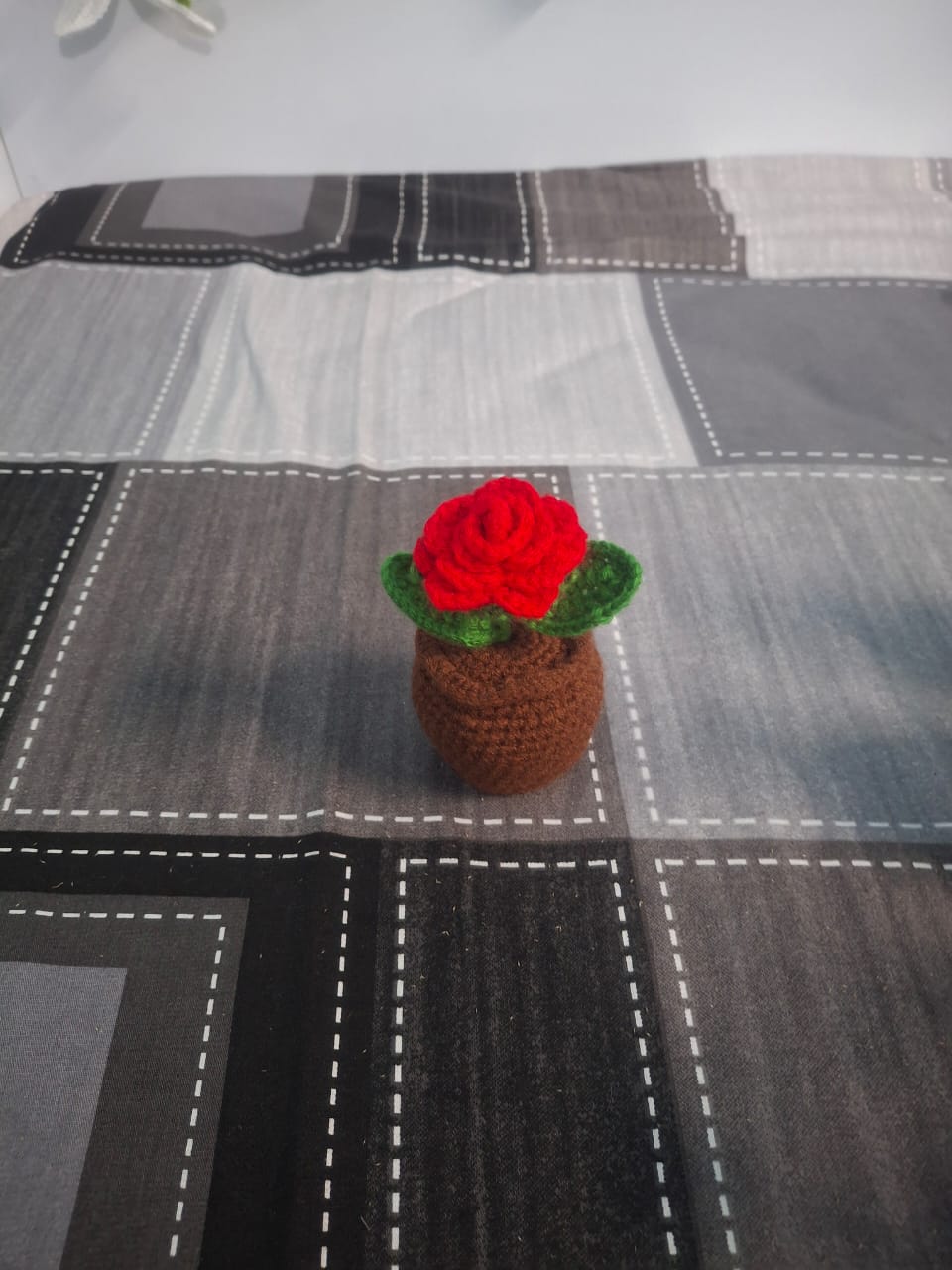 Crochet Handmade Red Rose Pot (1 steam)